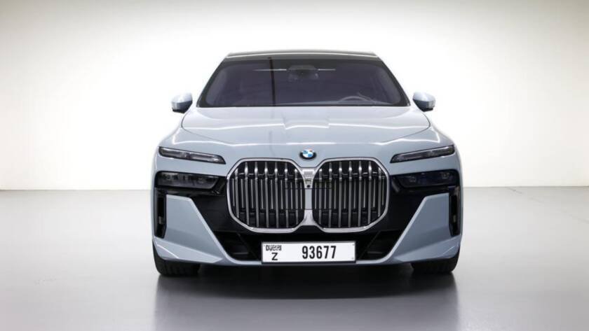 BMW 740i Rental Dubai
