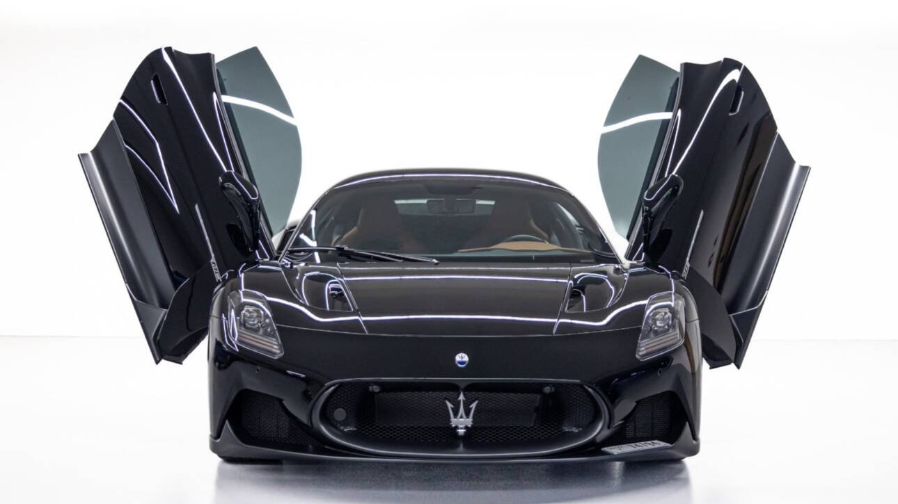 Maserati MC20 Rental Dubai
