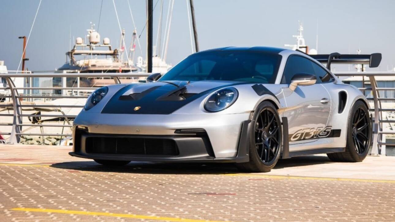 Porsche 911 GT3 RS Rental Dubai