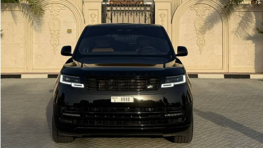 2026 Range Rover Autobiography Front View in Dubai